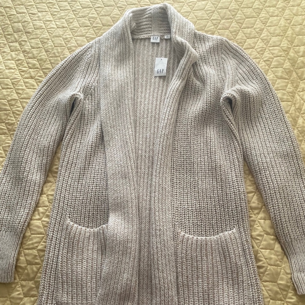 Knit cardigan
